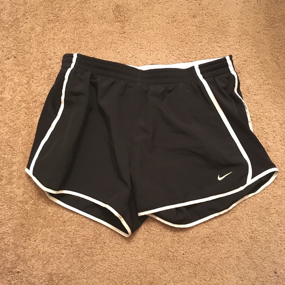 Black Nike dri-fit medium running shorts